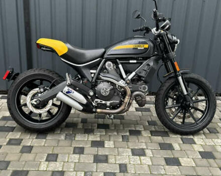 Черный Дукати Скрамблер, объемом двигателя 0.8 л и пробегом 9 тыс. км за 8300 $, фото 1 на Automoto.ua