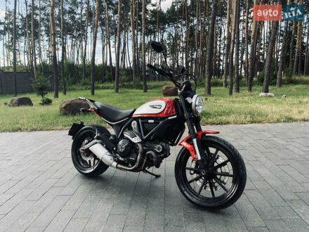 Дукати Скрамблер 2016 в Житомире на Automoto.ua Красный Дукати Скрамблер, объемом двигателя 0.8 л и пробегом 28 тыс. км за 6999 $, фото 1 на Automoto.ua