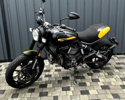 Дукати Скрамблер, объемом двигателя 0.8 л и пробегом 0 тыс. км за 8300 $, фото 4 на Automoto.ua