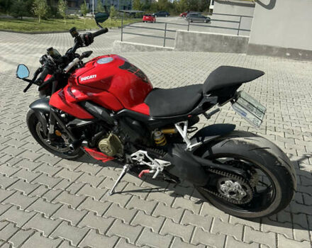 Красный Дукати Стритфайтер, объемом двигателя 1.1 л и пробегом 11 тыс. км за 16999 $, фото 5 на Automoto.ua