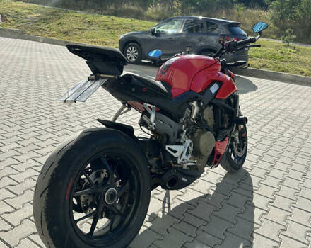 Красный Дукати Стритфайтер, объемом двигателя 1.1 л и пробегом 11 тыс. км за 16999 $, фото 7 на Automoto.ua