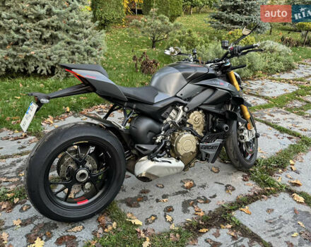 Серый Дукати Стритфайтер, объемом двигателя 1.1 л и пробегом 13 тыс. км за 25500 $, фото 14 на Automoto.ua