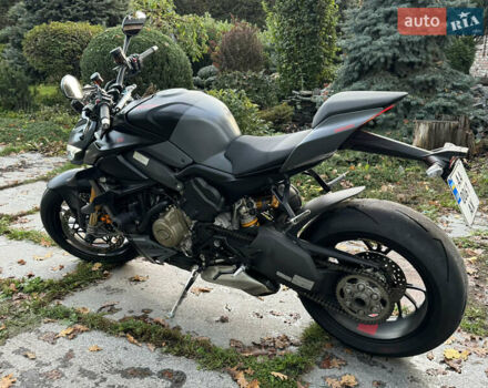 Серый Дукати Стритфайтер, объемом двигателя 1.1 л и пробегом 13 тыс. км за 25500 $, фото 5 на Automoto.ua