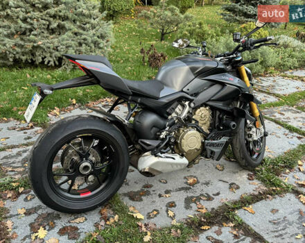 Серый Дукати Стритфайтер, объемом двигателя 1.1 л и пробегом 13 тыс. км за 25500 $, фото 15 на Automoto.ua