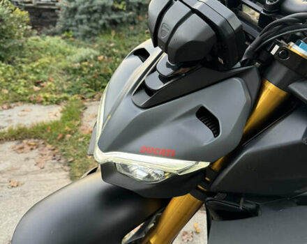 Серый Дукати Стритфайтер, объемом двигателя 1.1 л и пробегом 13 тыс. км за 25500 $, фото 3 на Automoto.ua