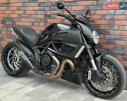 Дукати Diavel 1200 2014 в Днепре (Днепропетровске) на Automoto.ua Черный Дукати Diavel 1200, объемом двигателя 1.2 л и пробегом 24 тыс. км за 5700 $, фото 2 на Automoto.ua