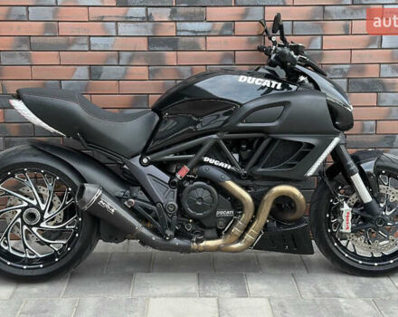 Дукати Diavel 1200 2014 в Днепре (Днепропетровске) на Automoto.ua Черный Дукати Diavel 1200, объемом двигателя 1.2 л и пробегом 24 тыс. км за 5700 $, фото 1 на Automoto.ua
