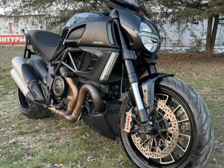 Дукати Diavel 1200 2013 в Днепре (Днепропетровске) на Automoto.ua Дукати Diavel 1200, объемом двигателя 1.2 л и пробегом 0 тыс. км за 12500 $, фото 1 на Automoto.ua