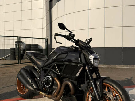 Дукаті Diavel 1200 2013 у Києві на Automoto.ua Дукаті Diavel 1200, об'ємом двигуна 1.2 л та пробігом 10 тис. км за 14000 $, фото 1 на Automoto.ua