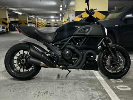 Дукати Diavel 1200 2014 в Киеве на Automoto.ua Дукати Diavel 1200, объемом двигателя 1.2 л и пробегом 22 тыс. км за 12500 $, фото 1 на Automoto.ua