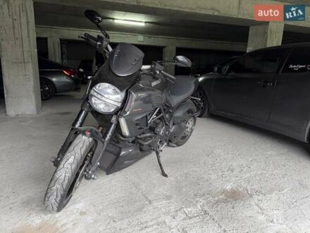 Дукати Diavel 1200 2011 в Киеве на Automoto.ua Серый Дукати Diavel 1200, объемом двигателя 1.2 л и пробегом 39 тыс. км за 11000 $, фото 1 на Automoto.ua
