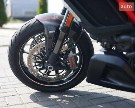 Черный Дукати Diavel 1200 Carbon, объемом двигателя 1.2 л и пробегом 13 тыс. км за 16990 $, фото 22 на Automoto.ua