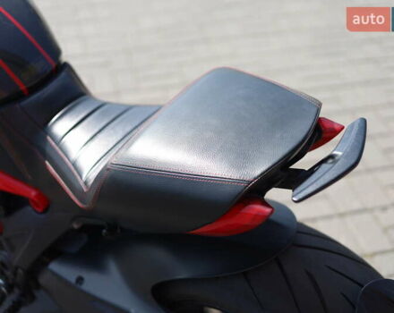 Черный Дукати Diavel 1200 Carbon, объемом двигателя 1.2 л и пробегом 13 тыс. км за 16990 $, фото 19 на Automoto.ua