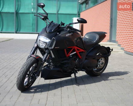 Черный Дукати Diavel 1200 Carbon, объемом двигателя 1.2 л и пробегом 13 тыс. км за 16990 $, фото 1 на Automoto.ua