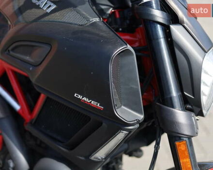 Черный Дукати Diavel 1200 Carbon, объемом двигателя 1.2 л и пробегом 13 тыс. км за 16990 $, фото 15 на Automoto.ua