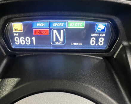 Черный Дукати Diavel 1200 Carbon, объемом двигателя 1.2 л и пробегом 10 тыс. км за 15000 $, фото 2 на Automoto.ua