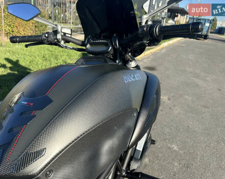 Зелений Дукаті Diavel 1200 Carbon, об'ємом двигуна 1.2 л та пробігом 28 тис. км за 16800 $, фото 4 на Automoto.ua