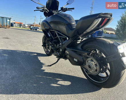 Зелений Дукаті Diavel 1200 Carbon, об'ємом двигуна 1.2 л та пробігом 28 тис. км за 16800 $, фото 9 на Automoto.ua