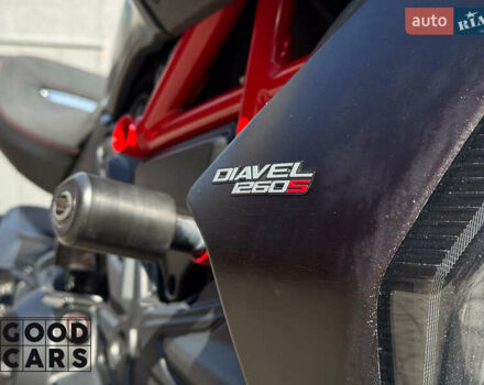Черный Дукати Diavel 1260S, объемом двигателя 1.26 л и пробегом 25 тыс. км за 22000 $, фото 10 на Automoto.ua