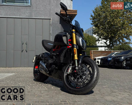 Черный Дукати Diavel 1260S, объемом двигателя 1.26 л и пробегом 25 тыс. км за 22000 $, фото 2 на Automoto.ua