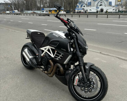 Білий Дукаті Diavel AMG, об'ємом двигуна 1.2 л та пробігом 25 тис. км за 15900 $, фото 4 на Automoto.ua