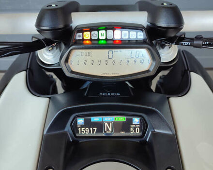 Білий Дукаті Diavel AMG, об'ємом двигуна 1.2 л та пробігом 15 тис. км за 12900 $, фото 3 на Automoto.ua