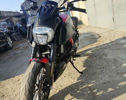 Червоний Дукаті Diavel Carbon, об'ємом двигуна 1.2 л та пробігом 24 тис. км за 9500 $, фото 2 на Automoto.ua