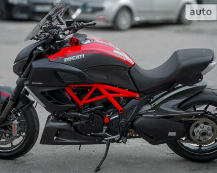 Дукати Diavel Carbon, объемом двигателя 0 л и пробегом 30 тыс. км за 13000 $, фото 8 на Automoto.ua