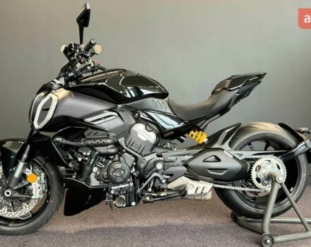 Дукати Diavel V4 1158, объемом двигателя 1.16 л и пробегом 0 тыс. км за 34420 $, фото 2 на Automoto.ua
