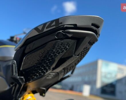Дукаті Diavel V4 1158, об'ємом двигуна 1.16 л та пробігом 0 тис. км за 34566 $, фото 17 на Automoto.ua