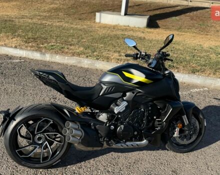 Дукаті Diavel V4 1158, об'ємом двигуна 1.16 л та пробігом 0 тис. км за 34566 $, фото 33 на Automoto.ua