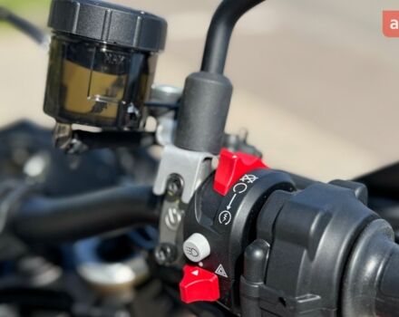 Дукати Hypermotard 698, объемом двигателя 0.66 л и пробегом 0 тыс. км за 18079 $, фото 18 на Automoto.ua