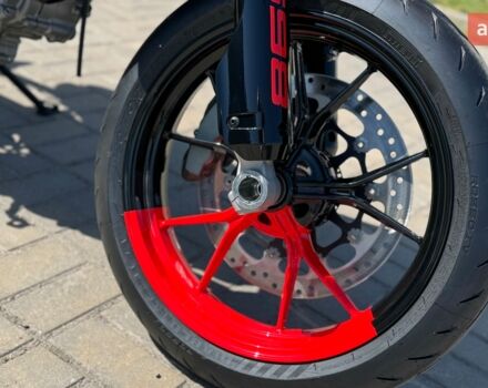 Дукати Hypermotard 698, объемом двигателя 0.66 л и пробегом 0 тыс. км за 18079 $, фото 41 на Automoto.ua