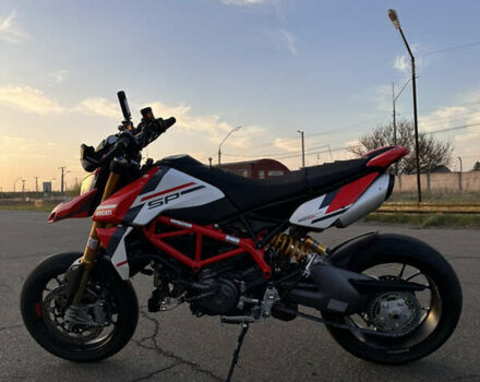 Красный Дукати Hypermotard 950, объемом двигателя 0.9 л и пробегом 5 тыс. км за 16000 $, фото 4 на Automoto.ua