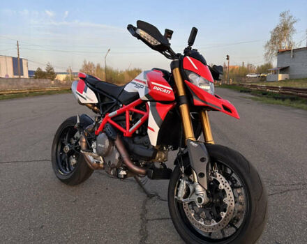 Красный Дукати Hypermotard 950, объемом двигателя 0.9 л и пробегом 5 тыс. км за 16000 $, фото 2 на Automoto.ua