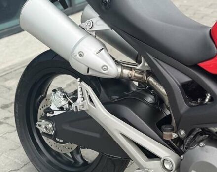 Червоний Дукаті Monster 696, об'ємом двигуна 0.7 л та пробігом 37 тис. км за 5699 $, фото 15 на Automoto.ua