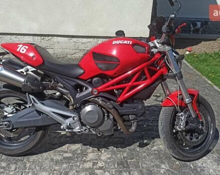 Красный Дукати Monster 696, объемом двигателя 0 л и пробегом 47 тыс. км за 5100 $, фото 1 на Automoto.ua