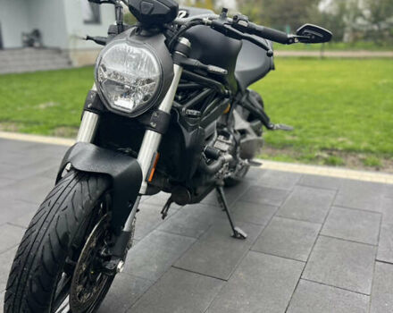 Черный Дукати Monster 821, объемом двигателя 0.82 л и пробегом 28 тыс. км за 8900 $, фото 3 на Automoto.ua