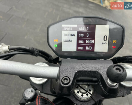 Черный Дукати Monster 821, объемом двигателя 0.82 л и пробегом 28 тыс. км за 8900 $, фото 14 на Automoto.ua