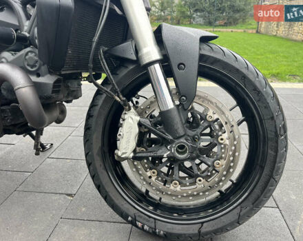 Черный Дукати Monster 821, объемом двигателя 0.82 л и пробегом 28 тыс. км за 8900 $, фото 9 на Automoto.ua