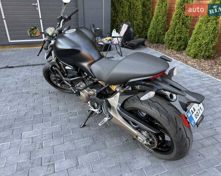 Черный Дукати Monster 821, объемом двигателя 0.82 л и пробегом 8 тыс. км за 9500 $, фото 7 на Automoto.ua