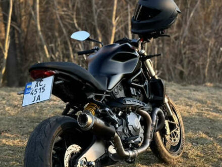 Дукати Monster 821 2018 в Луцке на Automoto.ua Черный Дукати Monster 821, объемом двигателя 0 л и пробегом 15 тыс. км за 8900 $, фото 1 на Automoto.ua