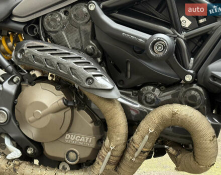 Дукаті Monster 821, об'ємом двигуна 0.82 л та пробігом 21 тис. км за 8800 $, фото 6 на Automoto.ua