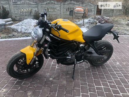 Дукати Monster 821 2021 в Глыбокая на Automoto.ua Желтый Дукати Monster 821, объемом двигателя 0.8 л и пробегом 15 тыс. км за 5500 $, фото 1 на Automoto.ua