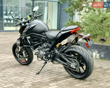 Дукати Monster Plus 937, объемом двигателя 0.9 л и пробегом 3 тыс. км за 9999 $, фото 2 на Automoto.ua