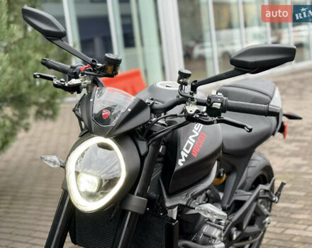 Дукати Monster Plus 937, объемом двигателя 0.9 л и пробегом 3 тыс. км за 9999 $, фото 12 на Automoto.ua