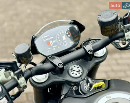 Дукати Monster Plus 937, объемом двигателя 0.9 л и пробегом 3 тыс. км за 9999 $, фото 9 на Automoto.ua