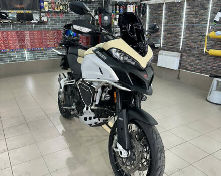Желтый Дукати Multistrada 1200S, объемом двигателя 1.2 л и пробегом 30 тыс. км за 15900 $, фото 2 на Automoto.ua