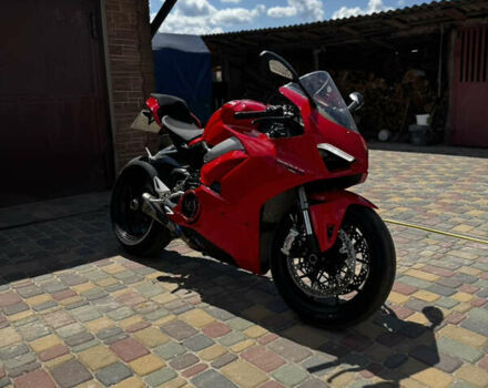 Красный Дукати Panigale V4, объемом двигателя 1.1 л и пробегом 2 тыс. км за 21000 $, фото 1 на Automoto.ua
