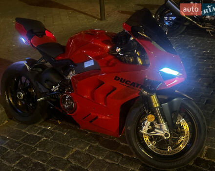 Красный Дукати Panigale V4S, объемом двигателя 1.1 л и пробегом 26 тыс. км за 26000 $, фото 2 на Automoto.ua